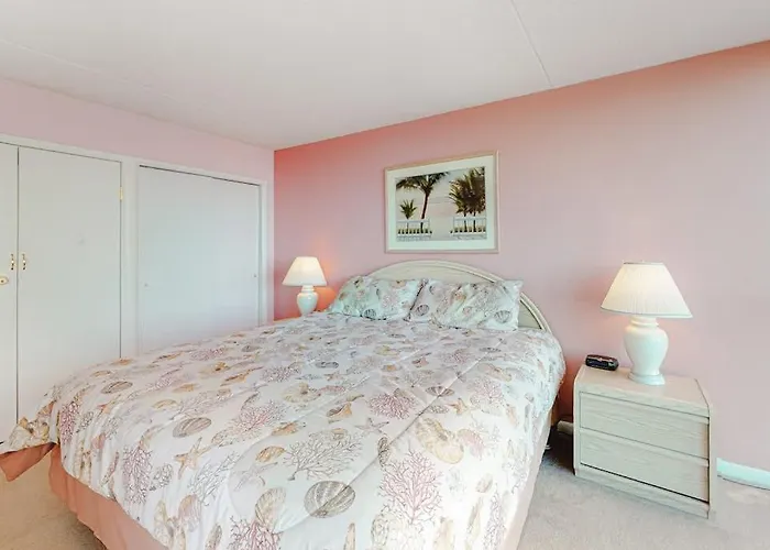 Golden Sands 201 Holiday home *